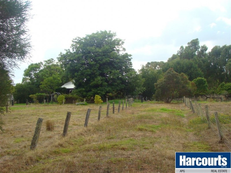 11 Timperley Street, Boyanup WA 6237