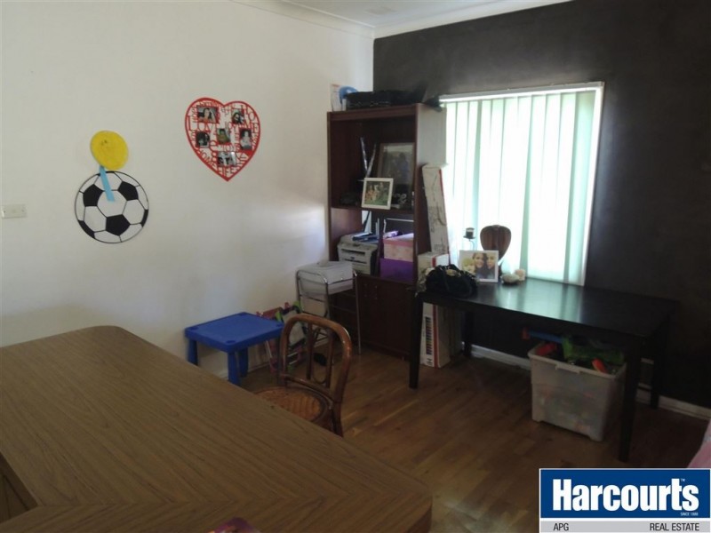 11 Wright Street, Withers WA 6230