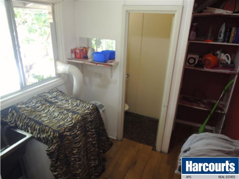 11 Wright Street, Withers WA 6230