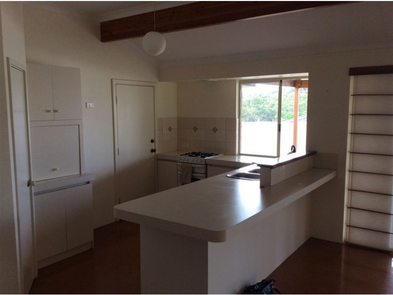 11 Lefroy Place, Usher WA 6230