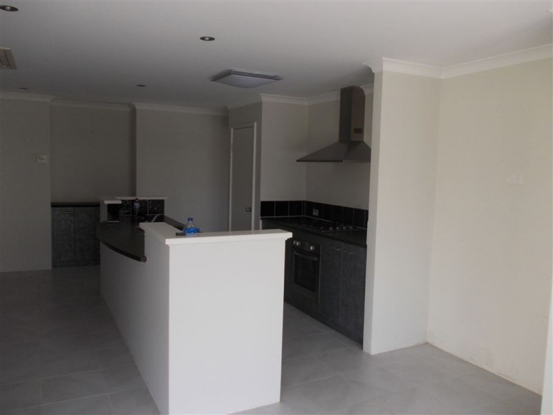 83 Burleigh Drive, Australind WA 6233