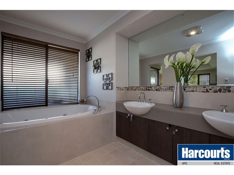 30 Kelston Way, Australind WA 6233