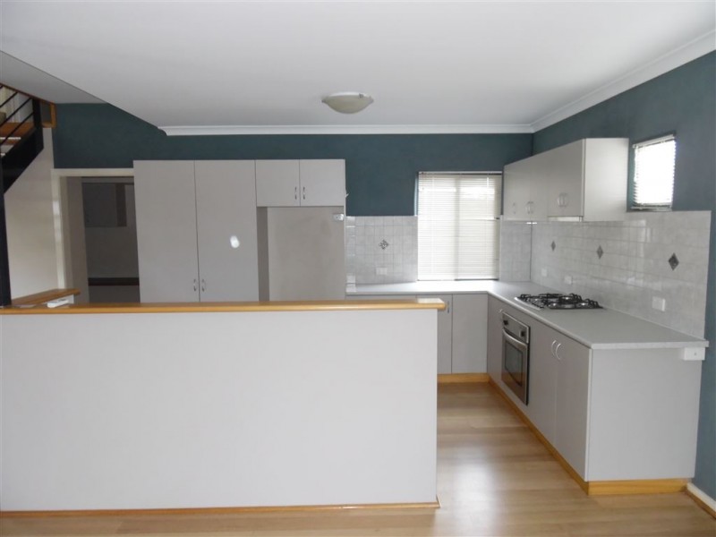 2/9 Strickland, South Bunbury WA 6230