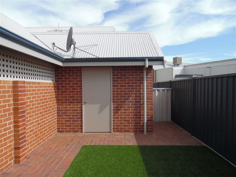 2/9 Strickland, South Bunbury WA 6230