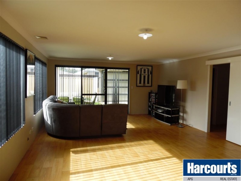 34 Reeves Approach, Dalyellup WA 6230