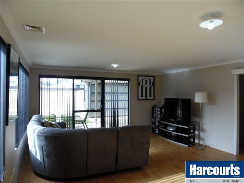 34 Reeves Approach, Dalyellup WA 6230