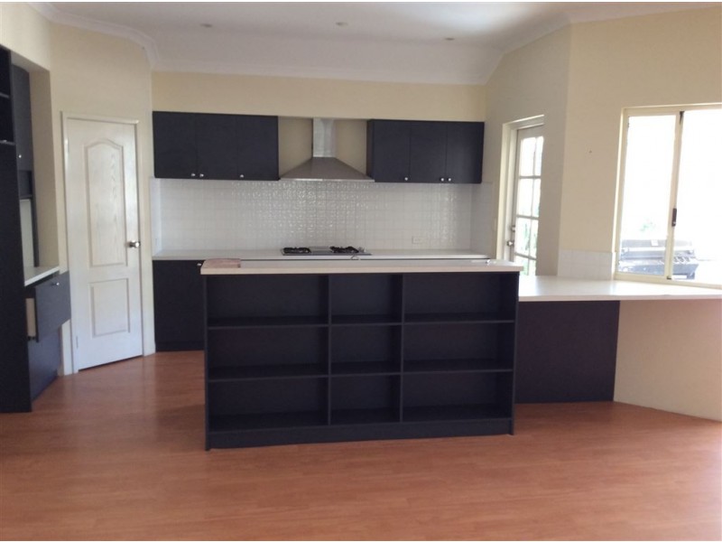 32 Carbine Loop, Millbridge WA 6232