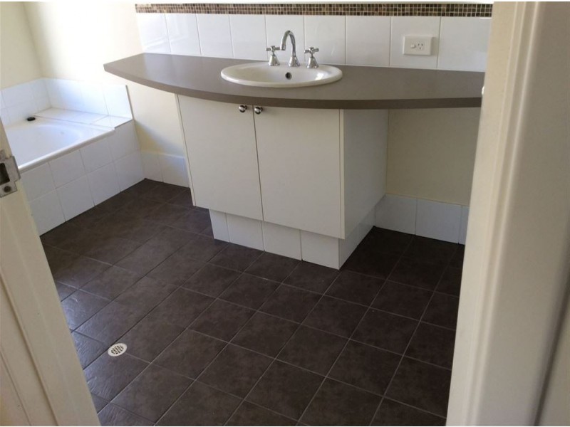 32 Carbine Loop, Millbridge WA 6232