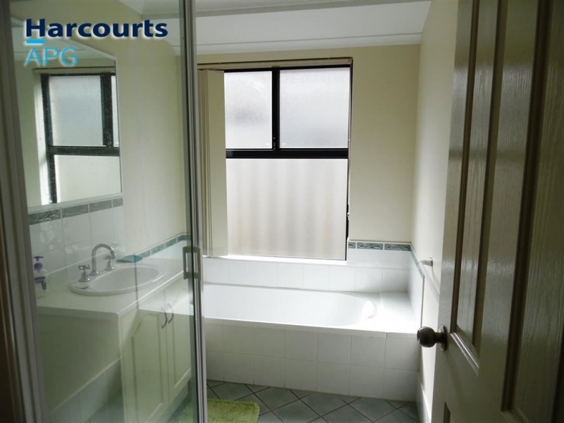 5 Mili Court, Carey Park WA 6230