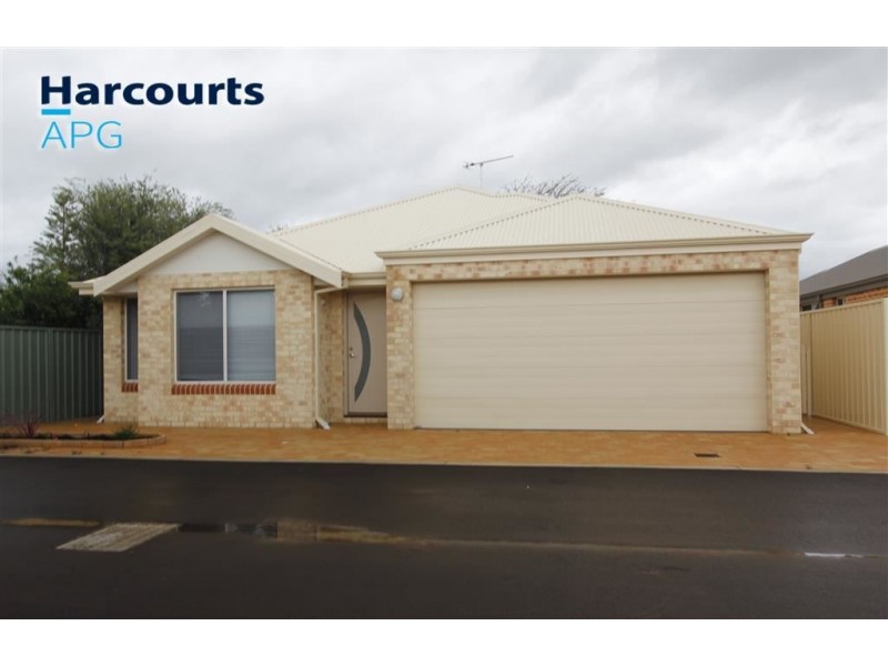 4/7 Cambrose Avenue, Australind WA 6233