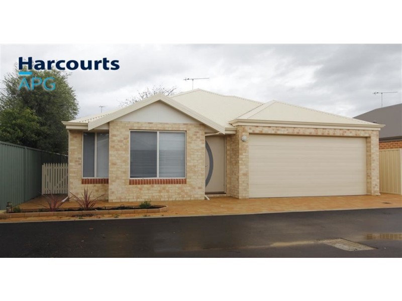 4/7 Cambrose Avenue, Australind WA 6233