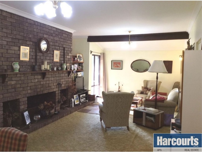 8 Tamarind Crescent, Gelorup WA 6230