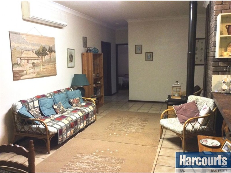 8 Tamarind Crescent, Gelorup WA 6230