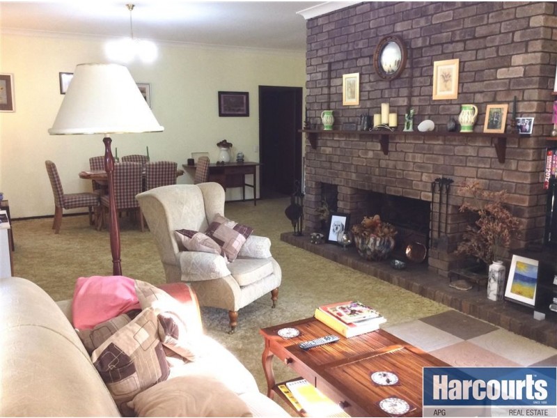 8 Tamarind Crescent, Gelorup WA 6230