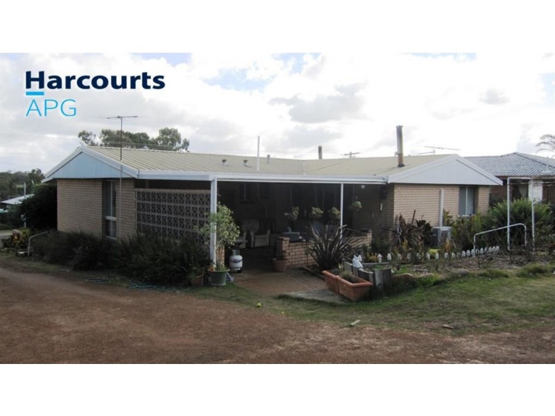 12 Nangip Crescent, Darkan WA 6392