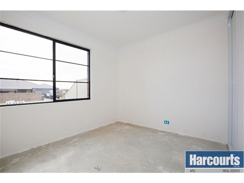 24 Golden Beryl, Australind WA 6233