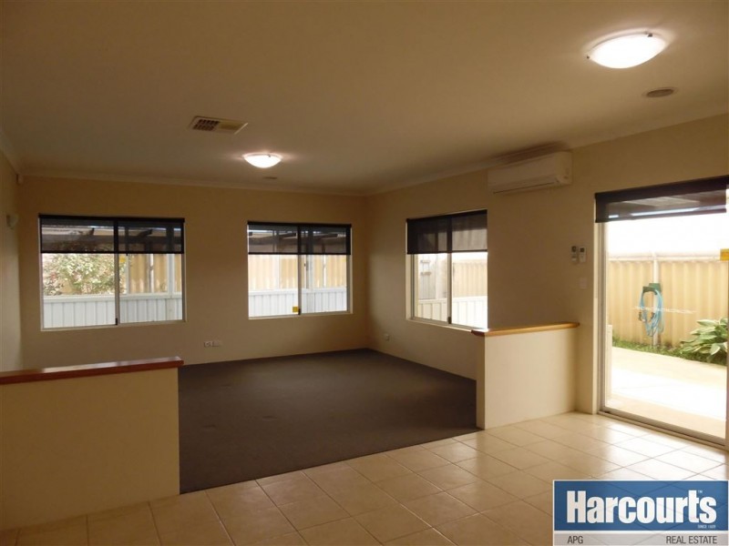 4 Gutman Parkway, Dalyellup WA 6230