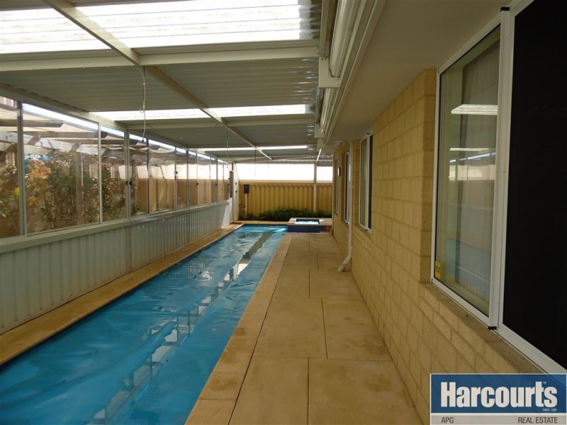4 Gutman Parkway, Dalyellup WA 6230