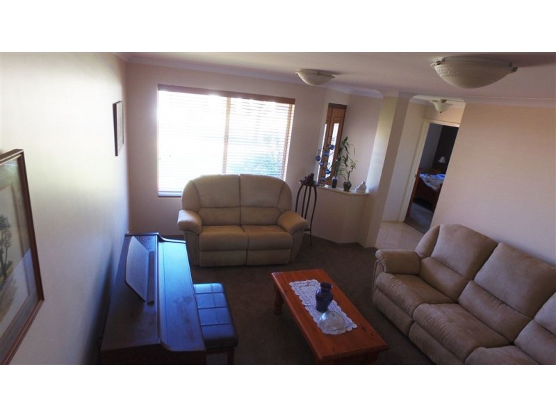 38 Swan Avenue, Millbridge WA 6232