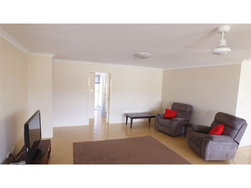 38 Swan Avenue, Millbridge WA 6232