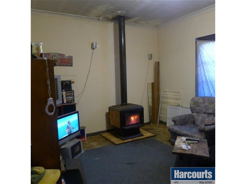 9 Little Street, Carey Park WA 6230