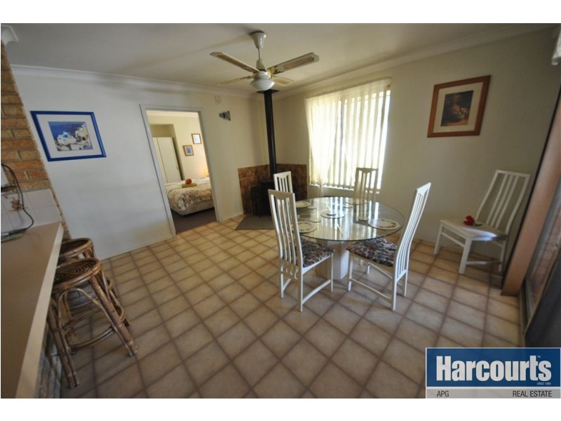 301 Ocean Drive, Withers WA 6230