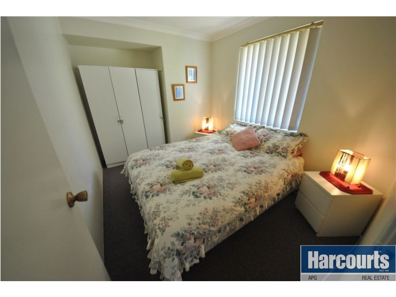 301 Ocean Drive, Withers WA 6230