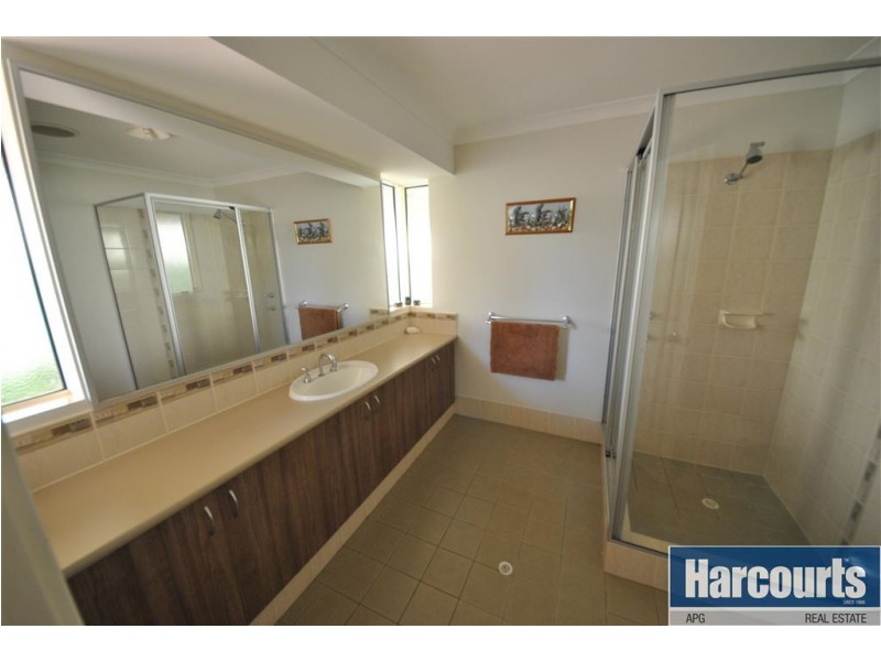 53 Leschenault Parade, Australind WA 6233