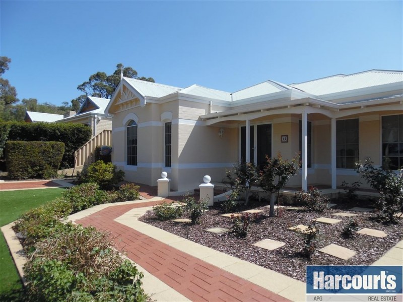 10 Wonil Crescent, Dalyellup WA 6230