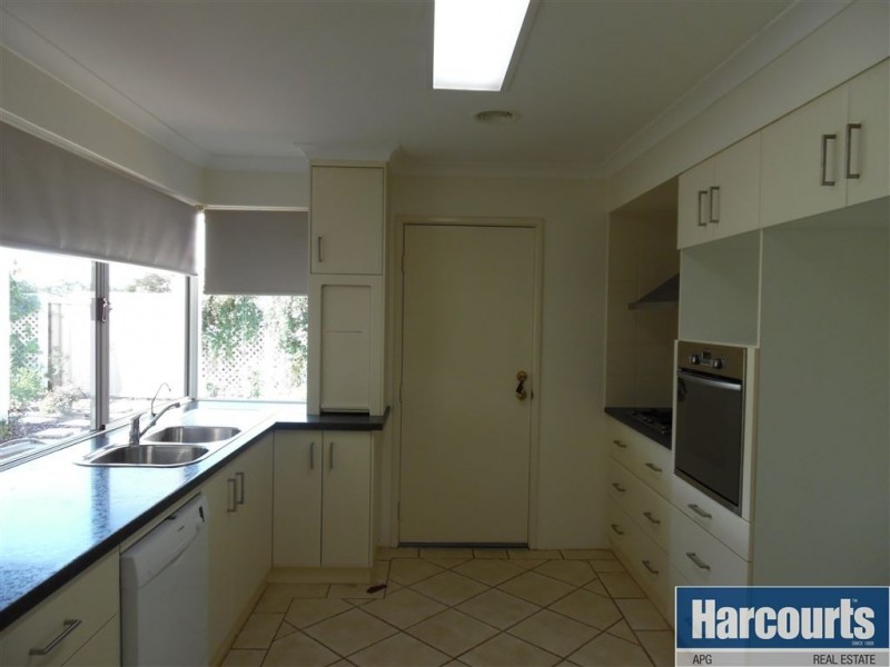 10 Wonil Crescent, Dalyellup WA 6230