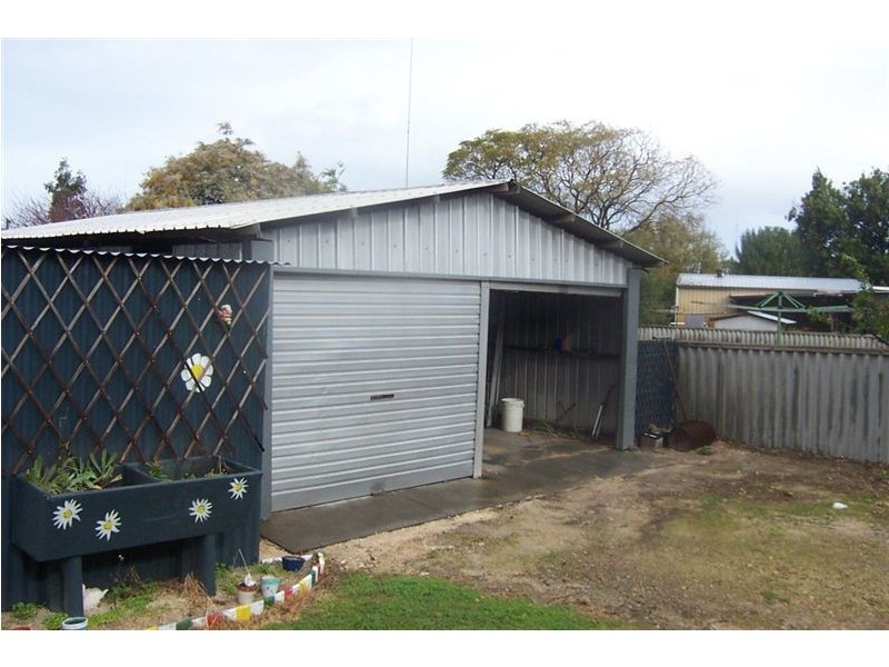 37 STEERE CRESENT, Carey Park WA 6230