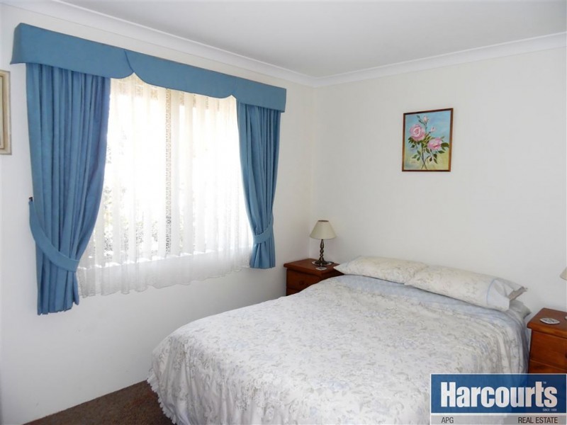 12 Clare Road, College Grove WA 6230