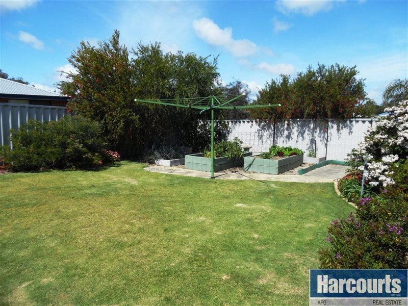 12 Clare Road, College Grove WA 6230