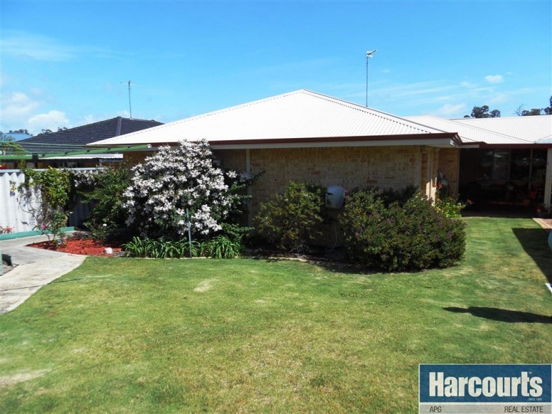 12 Clare Road, College Grove WA 6230