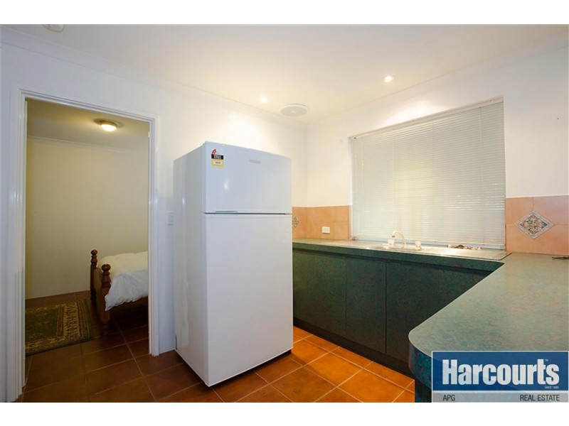 3 Hertford Elbow, College Grove WA 6230