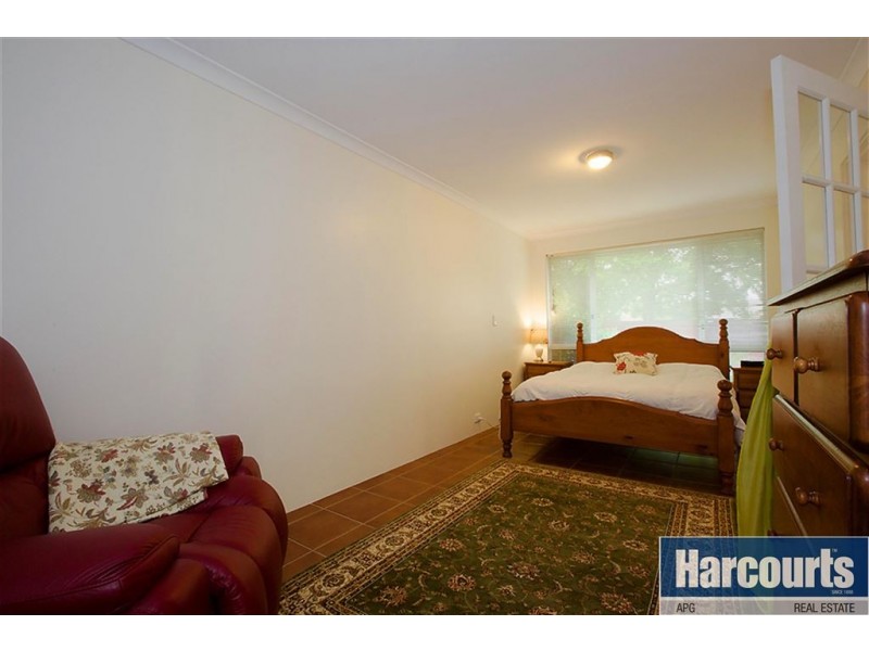 3 Hertford Elbow, College Grove WA 6230