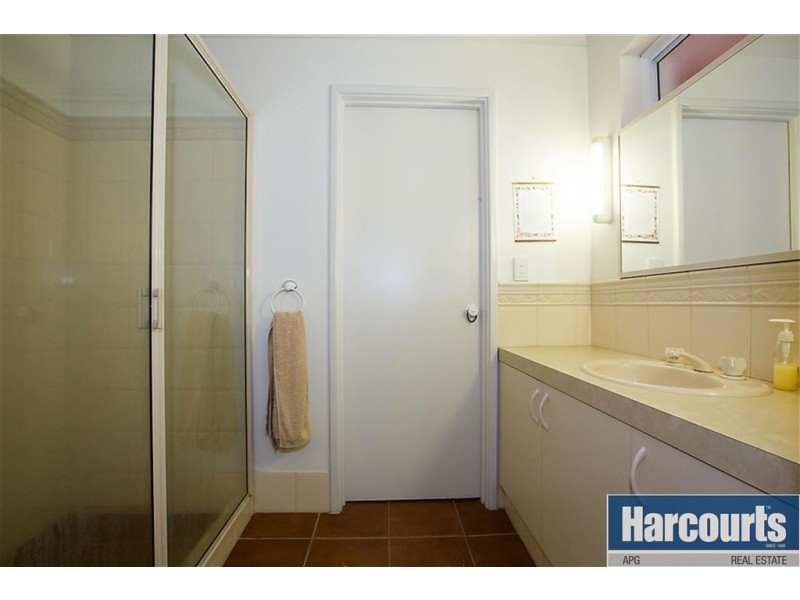 3 Hertford Elbow, College Grove WA 6230