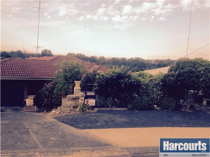 26 Lockwood Crescent, Withers WA 6230