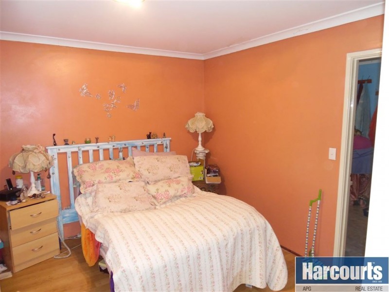 26 Lockwood Crescent, Withers WA 6230