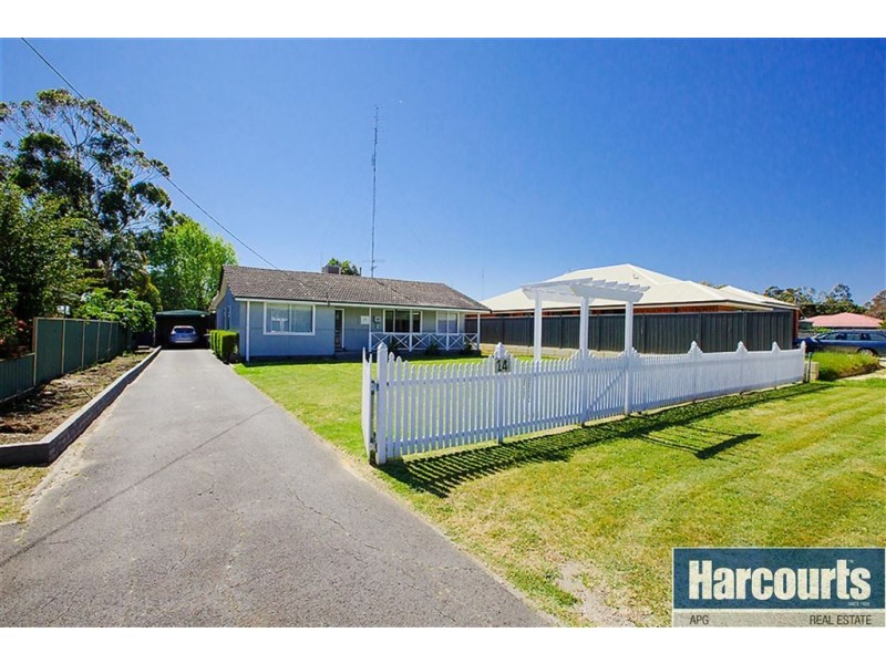 14 Money Street, Burekup WA 6227