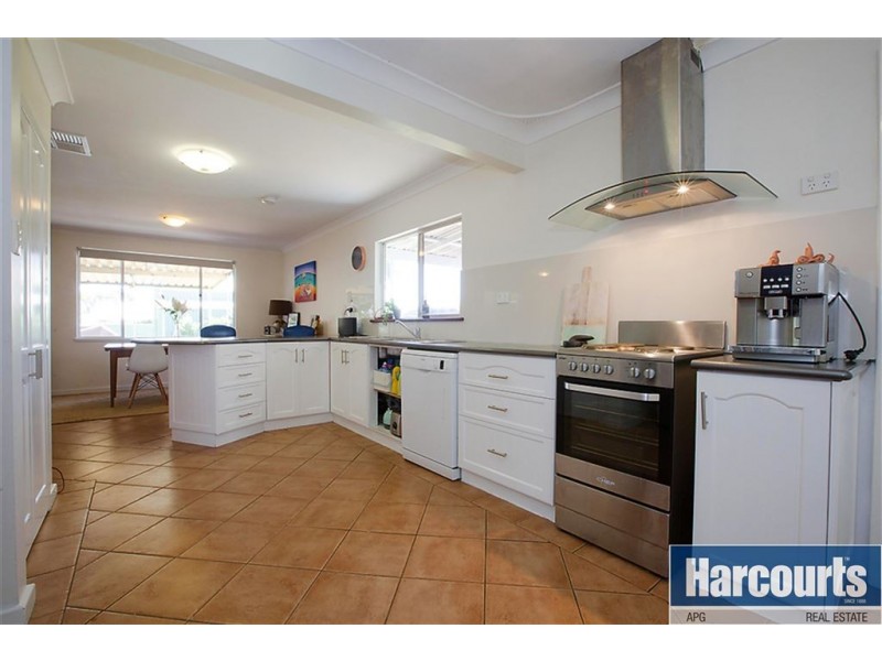14 Money Street, Burekup WA 6227