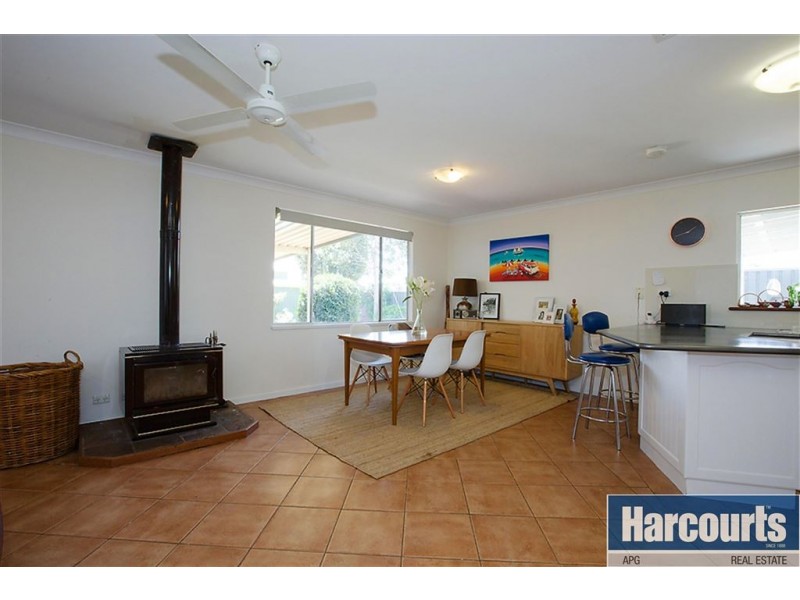 14 Money Street, Burekup WA 6227