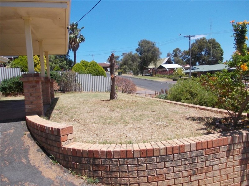 4A Hughlings Place, Australind WA 6233