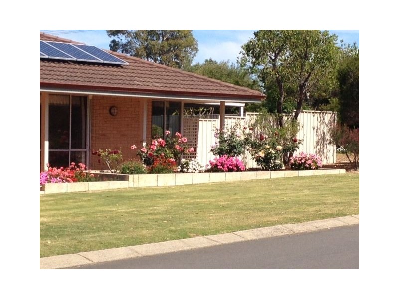 53 Whatman Way, Australind WA 6233