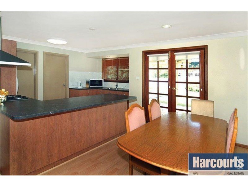 3 Bickerton Place, East Bunbury WA 6230