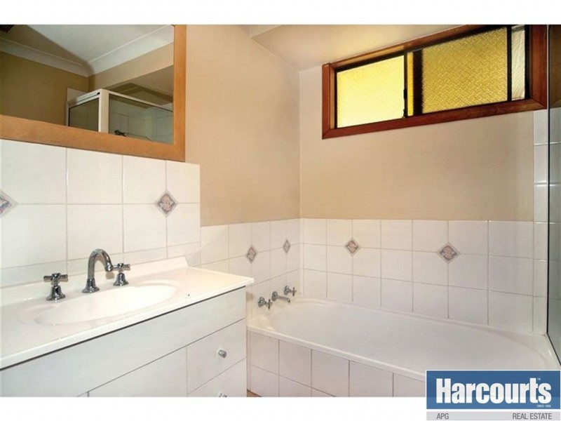 3 Bickerton Place, East Bunbury WA 6230