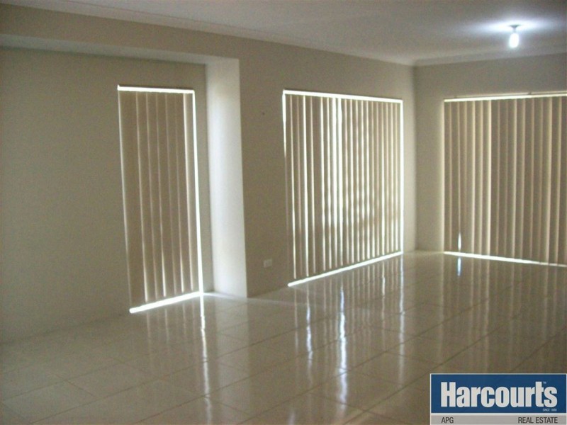 5 Advance Road, Dalyellup WA 6230