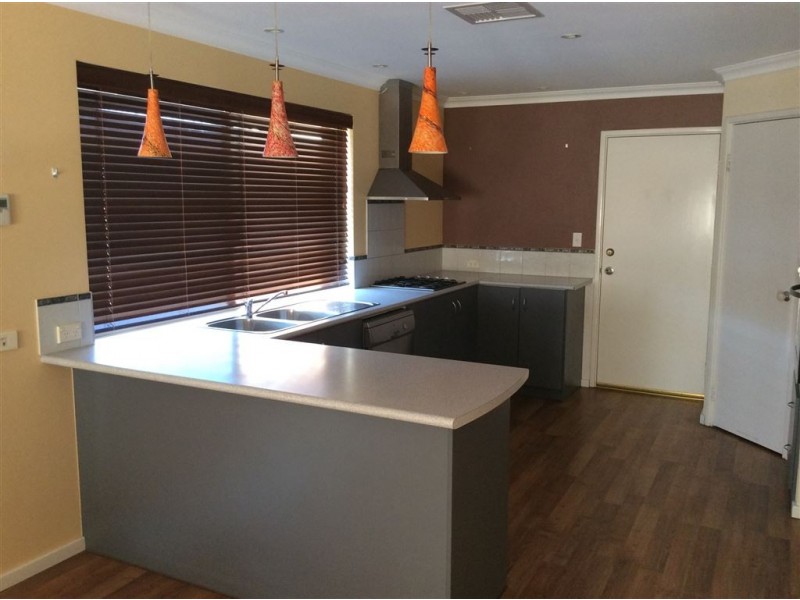 20 Grandite Fairway, Australind WA 6233