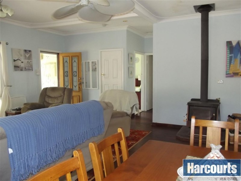 66 Hillman Street, Darkan WA 6392