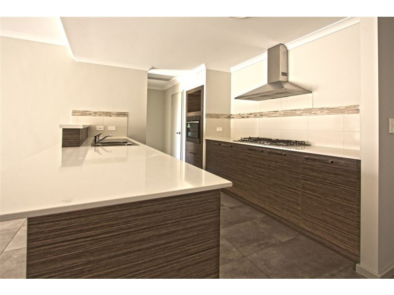 2/7 Nepean Turn, Millbridge WA 6232